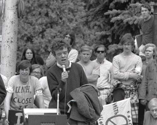 Mark Wefers '73 at podium